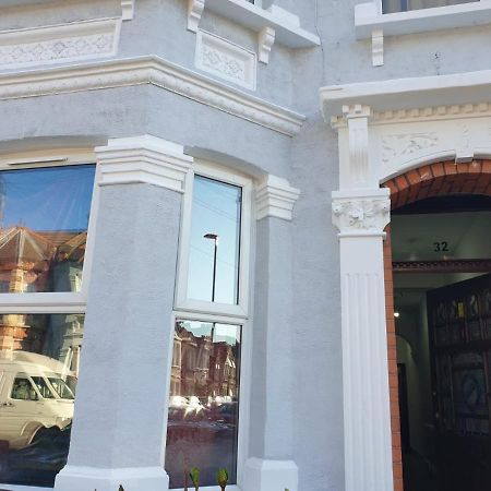 Burney Tomar House Lejlighed Croydon Eksteriør billede
